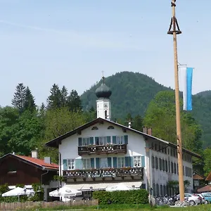 https://gasthof-jachenau.com-bavaria.com